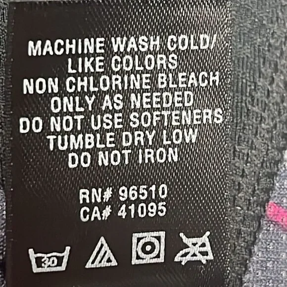 Under Armour Women’s ColdBlack Semi-Fitted HeatGear UPF 30 Tank Top- Medium - Picture 16 of 16